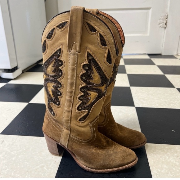 Vintage CAPEZIO  Brown Leather Butterfly Cowboy Boots - Picture 1 of 8
